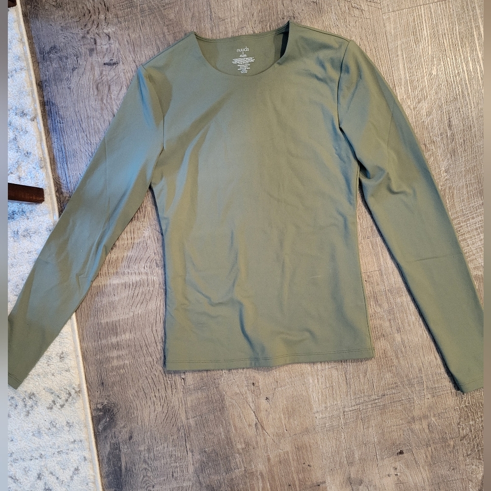 Nuuds Olive seamless shirt